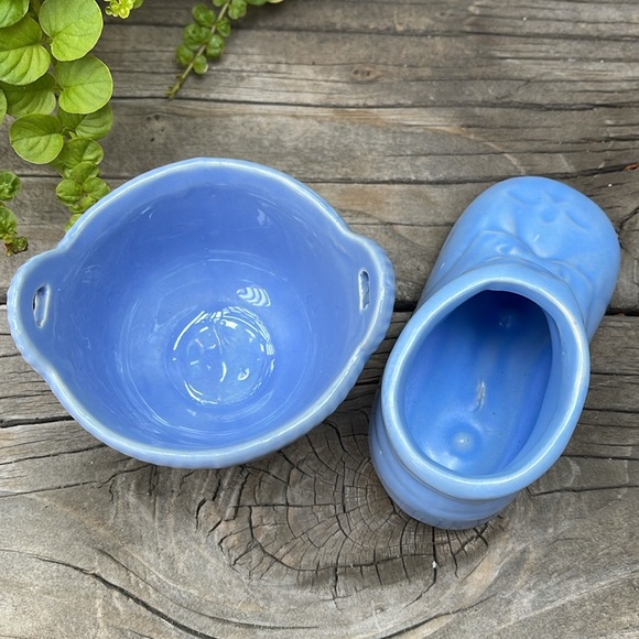 Vintage Blue Bundle of 2 :: Basketweave Dish and Baby Shoe Planter - Picture 4 of 11